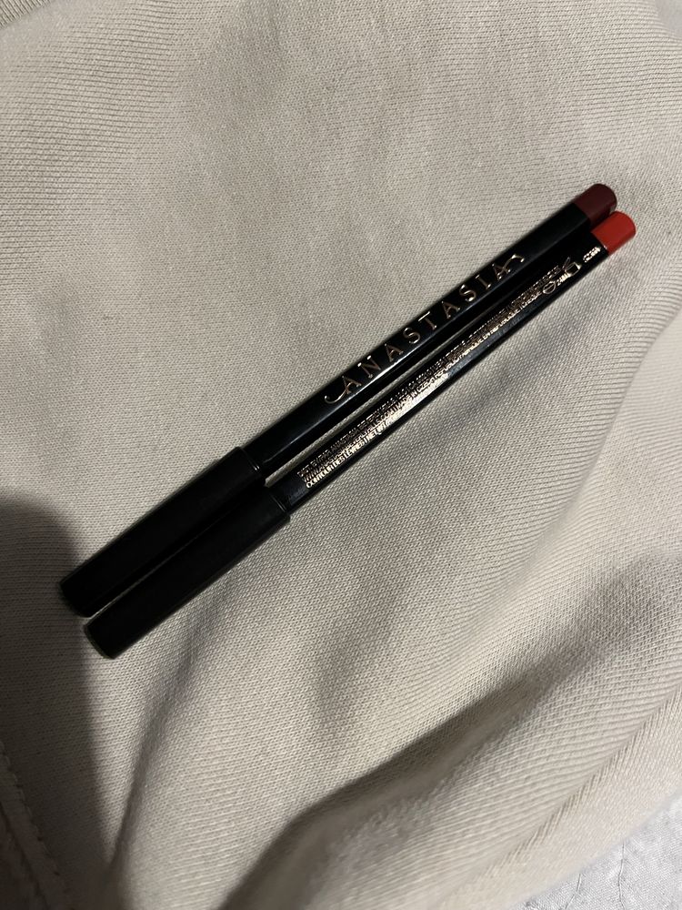 anastasia beverly hills konturowka kredka  sephora cherry raisin