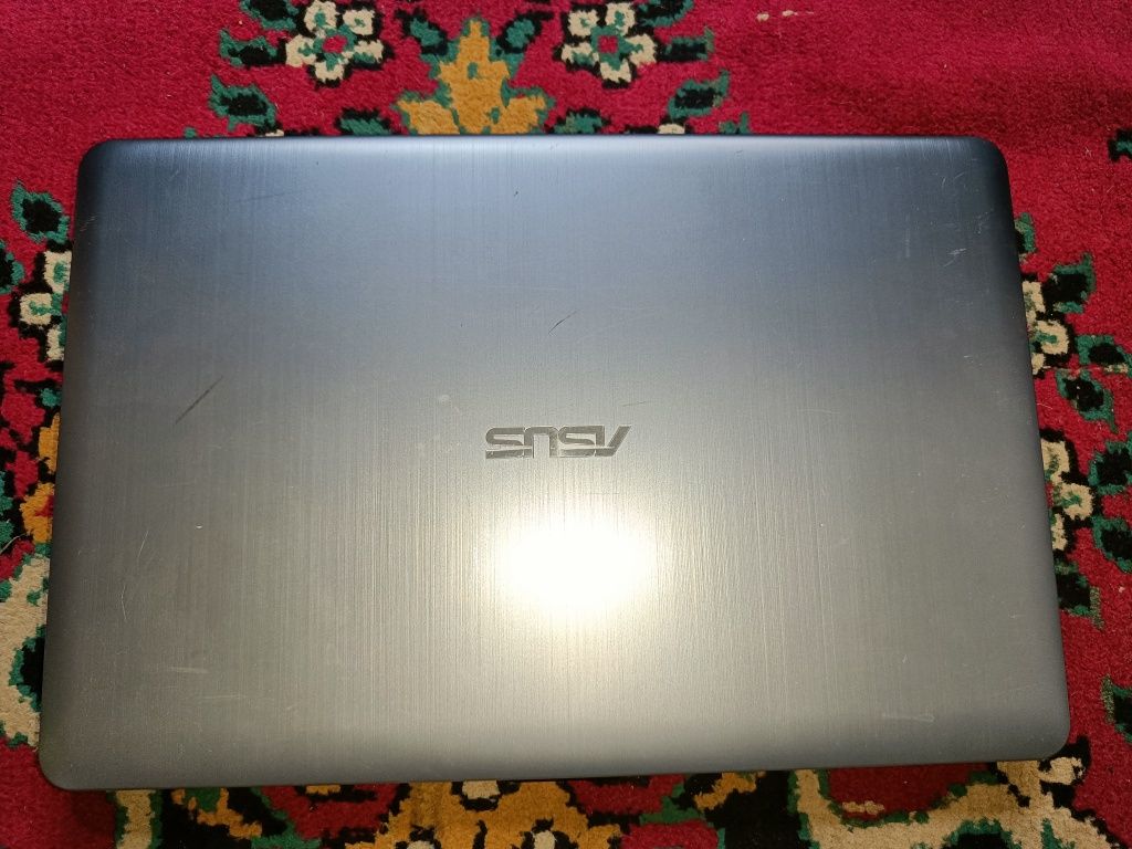 Ноутбук Asus X541U 15,6' i3-6006U DDR3 на запчастини