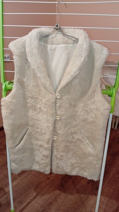 Жіноча тепла жилетка зі штучного хутра