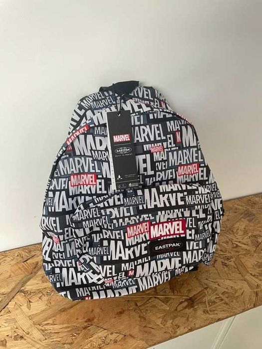 Mochila Eastpak Marvel (Edição Limitada)
