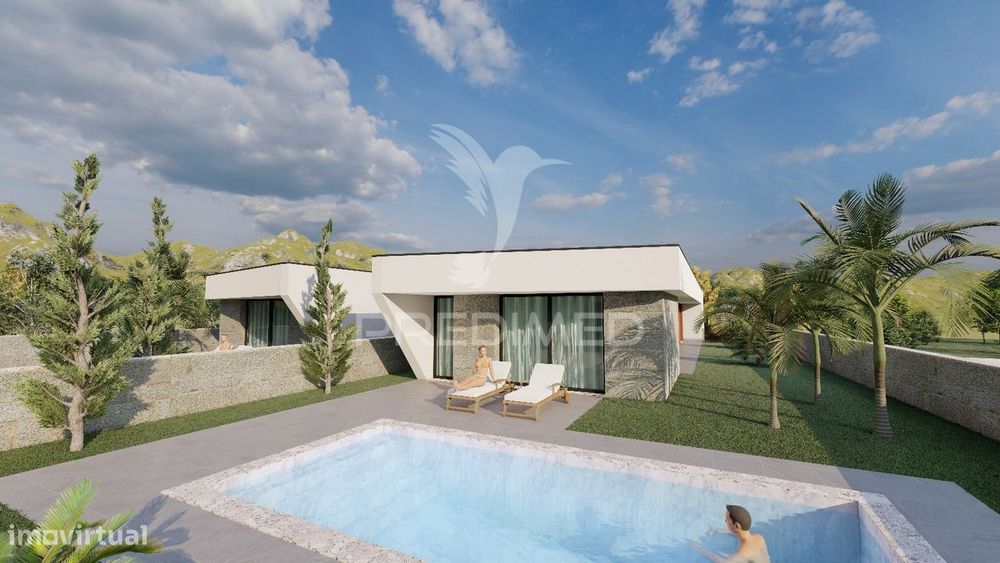 Terreno C/Projeto Aprovado para 2 Moradias