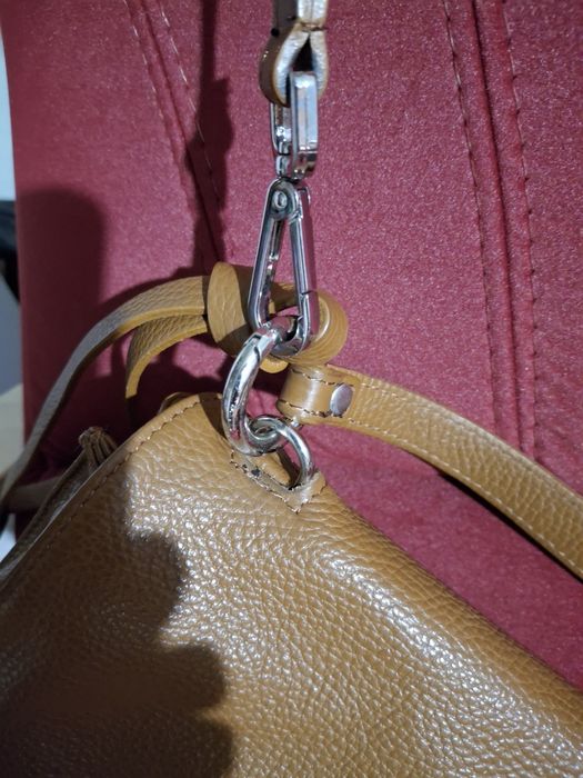 Torebkę damską LOCCATI w idealnym stanie sprzedam.