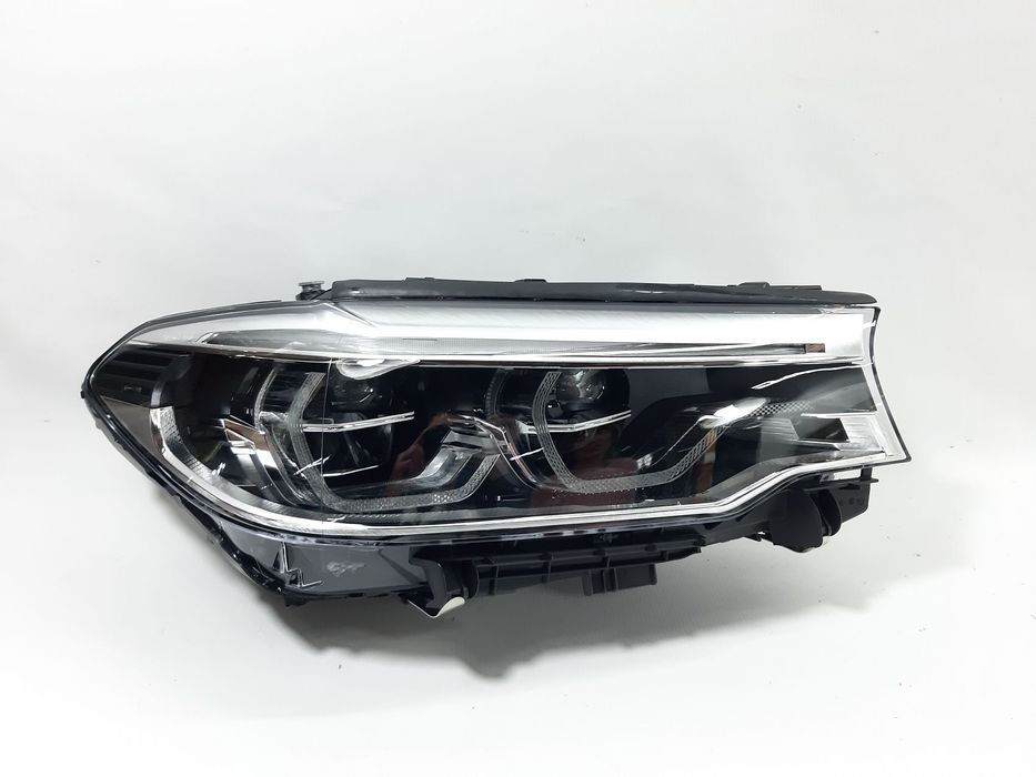 Фара передня права adaptive LED BMW 5 2017-2020 (63117214962)