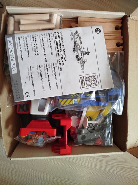 Jak nowy KOLEJKA NA BATERIE  Plac budowy duży zestaw Tory 59 elementów