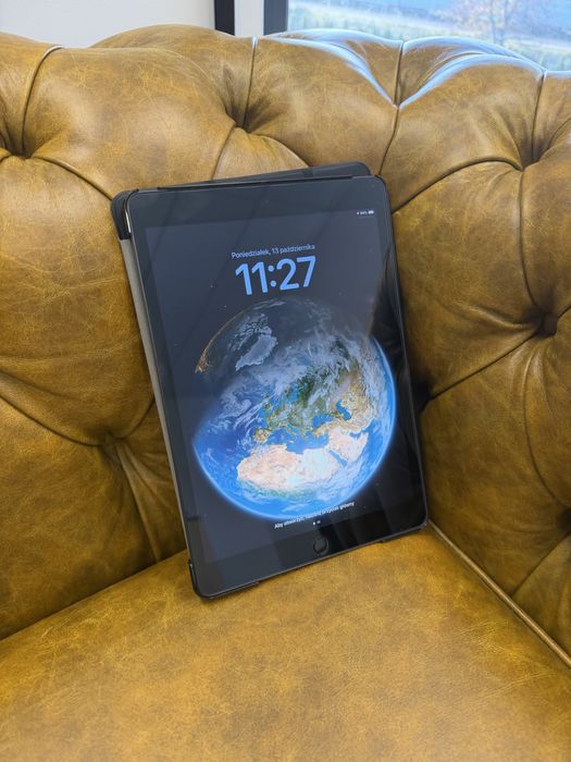 Tabled iPad generacja 9 - Apple - używany