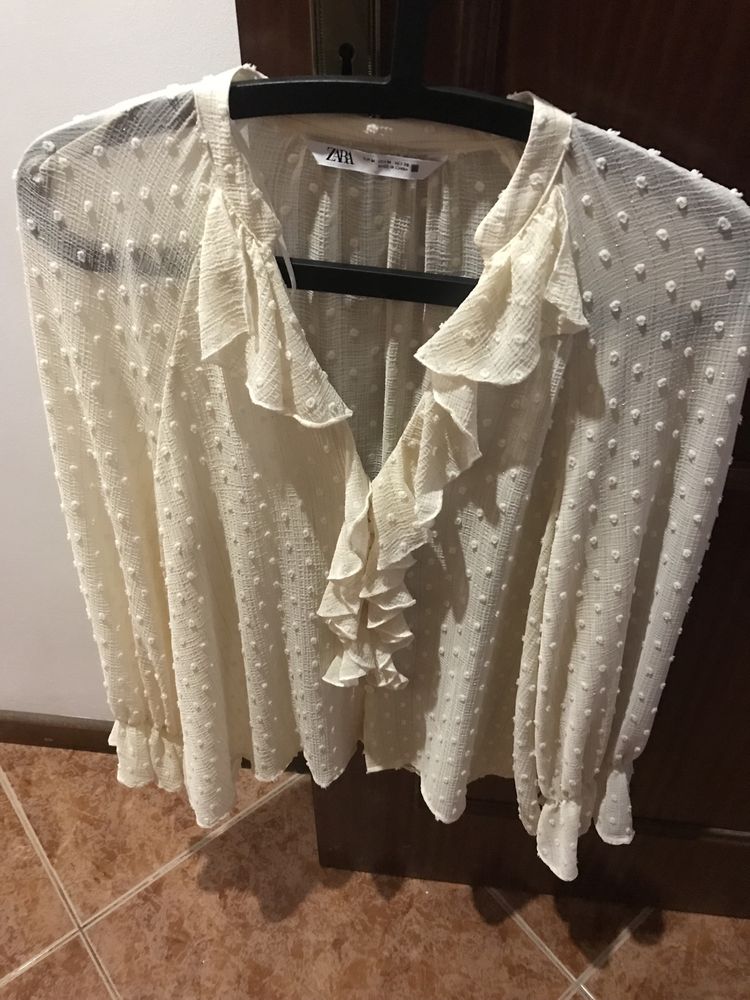 Camisa folhos T.M Zara