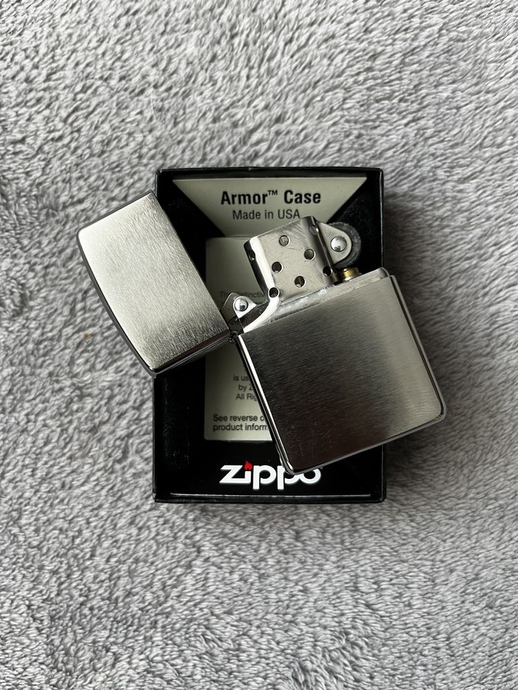 Zippo armor brushed chrome