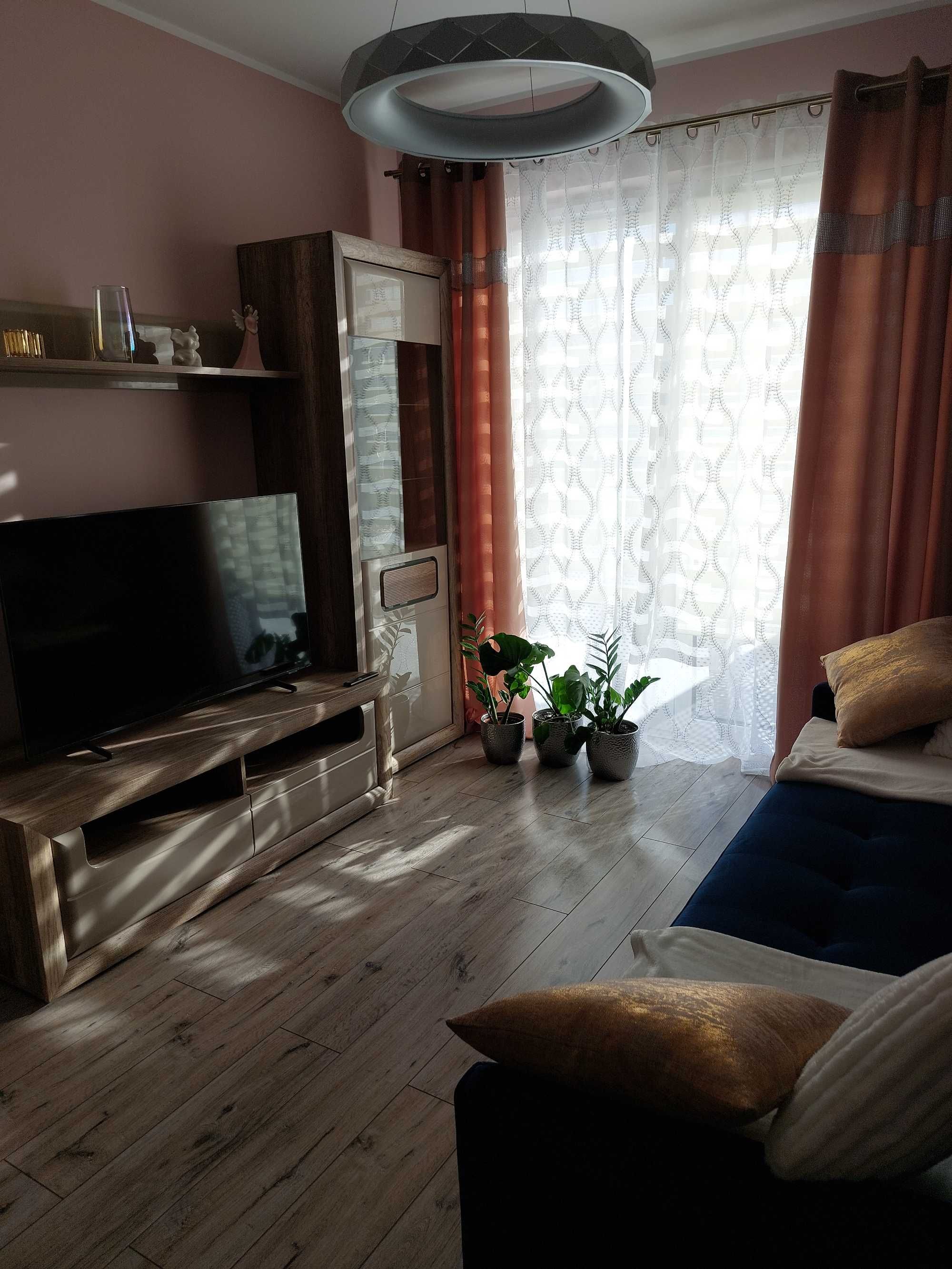 Wynajmę pokój od września. Możliwy wcześniejszy najem! Muchobór Wielki