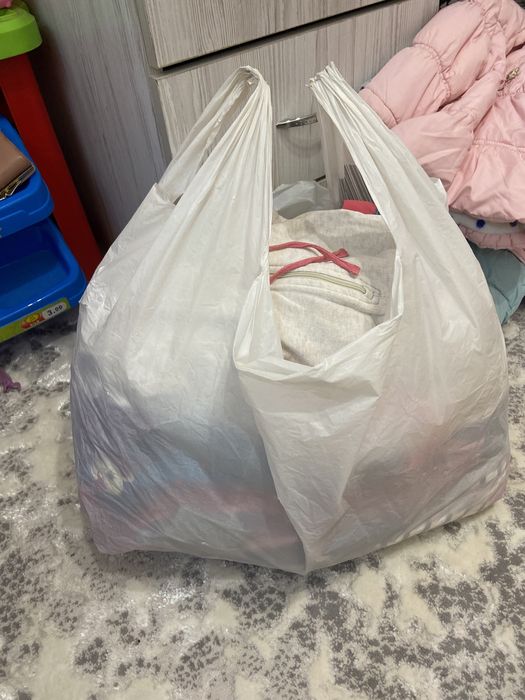 Продам большой пакет вещей для девочки 1.5 до 2.5