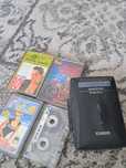 Walkman Casio i zestaw kaset magnetofonowych