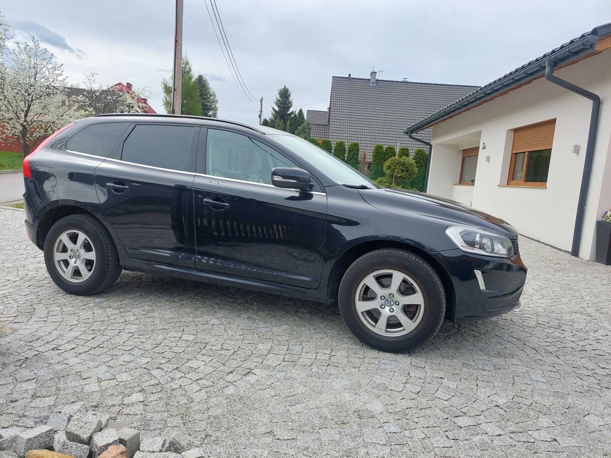 Samochód osobowy VOLVO XC 60 D5