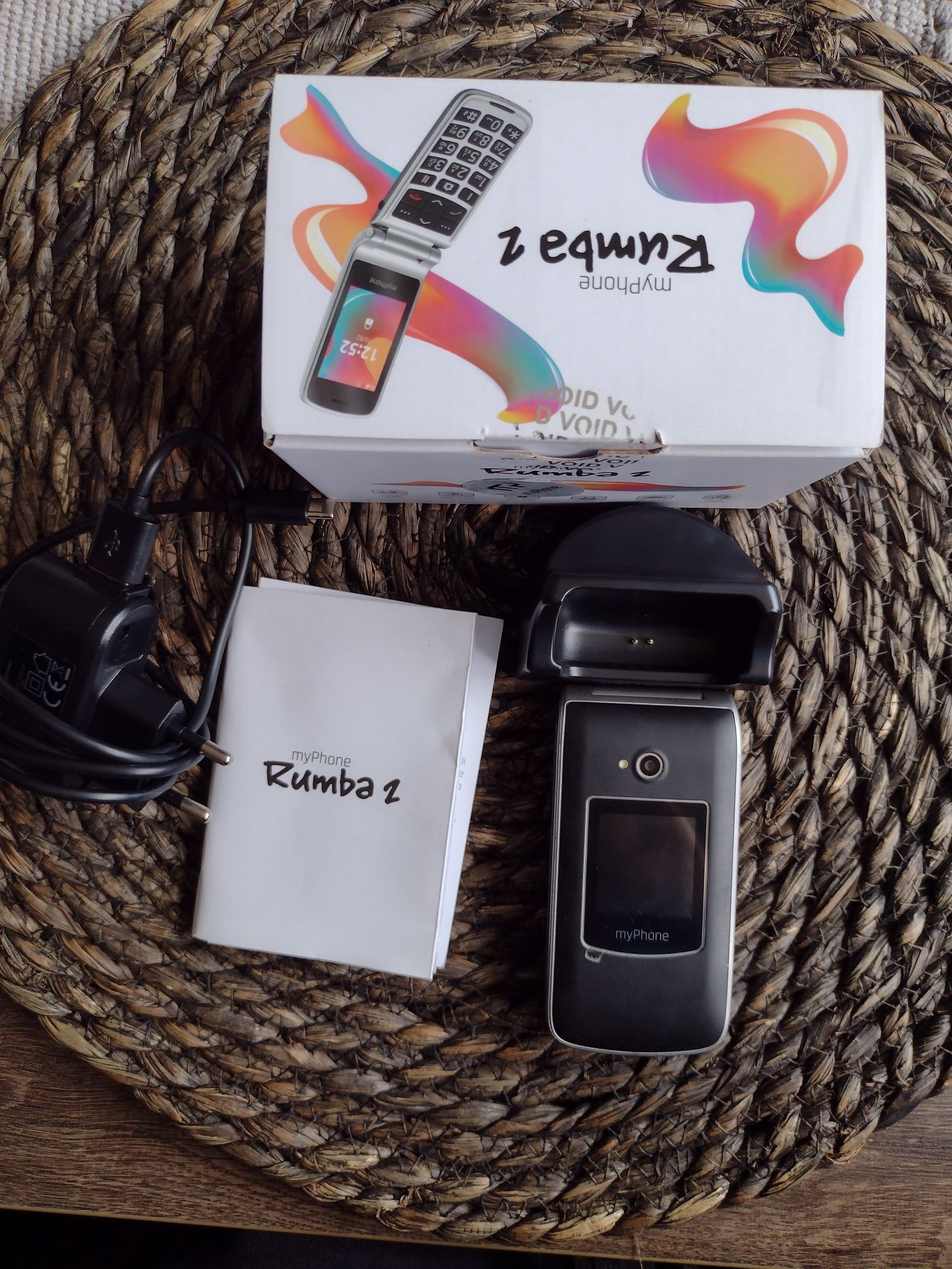 Telefon MyPhone Rumba 2 dla seniora i nie tylko.