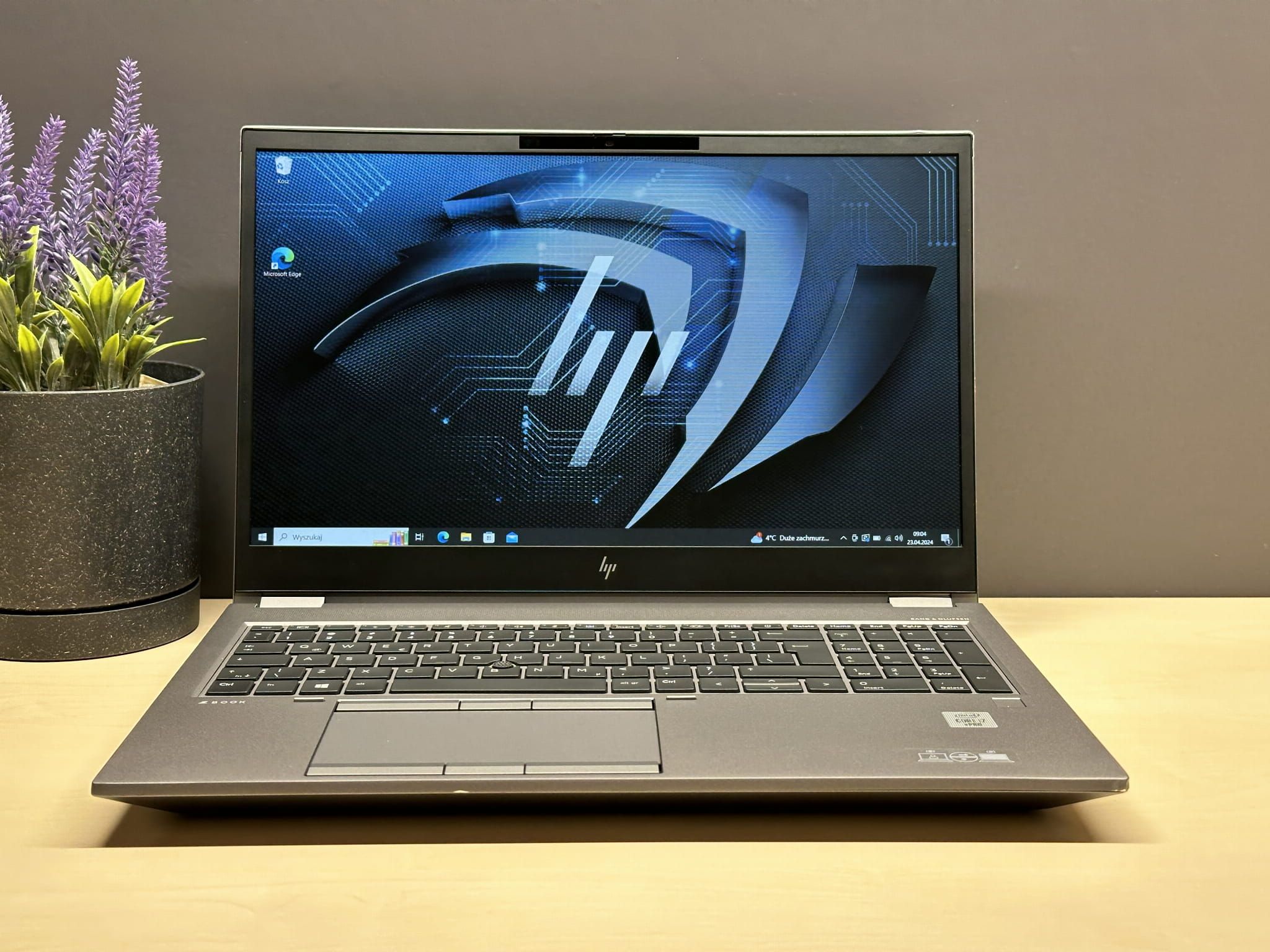 Laptop HP Zbook 15 Fury G7 | i7-10850H / FHD / T2000 Max-Q / OUTLET