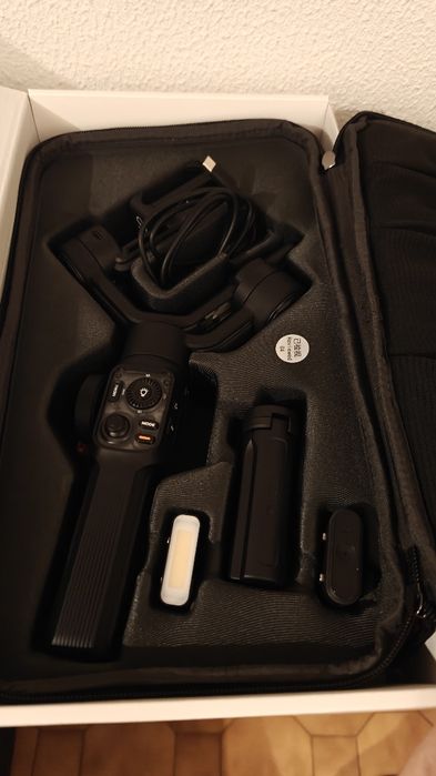 Gimbal Zhiyun Smooth 5S AI PRO Smartphone Stabilizer. (Novo, na ca