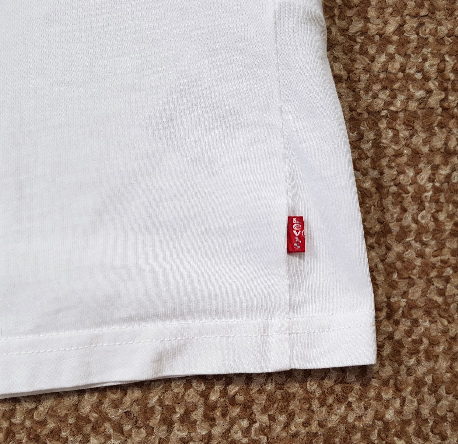 Levi's Box Tab Logo Relaxed Fit футболка оригинал S