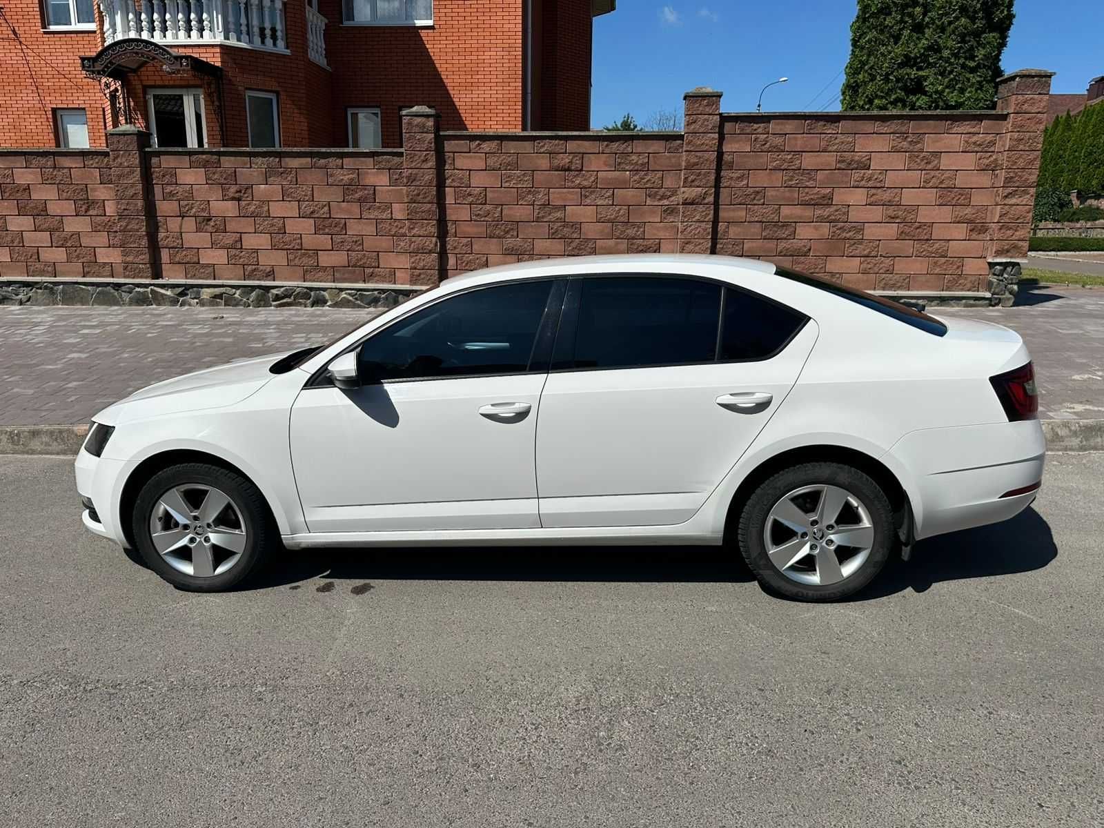 Продам Skoda Octavia 2019