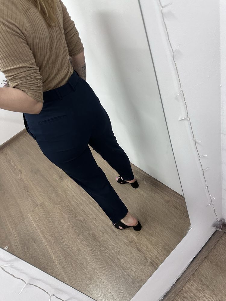Granatowe spodnie jack&jones