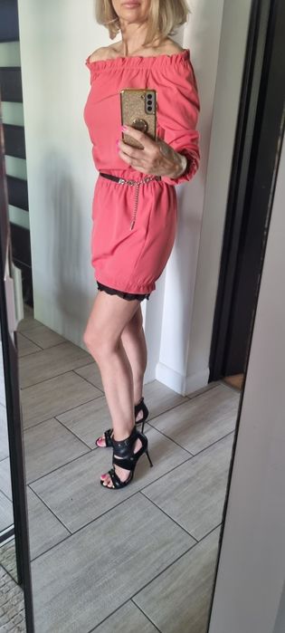 Sukienka hiszpanka w kolorze koralowym