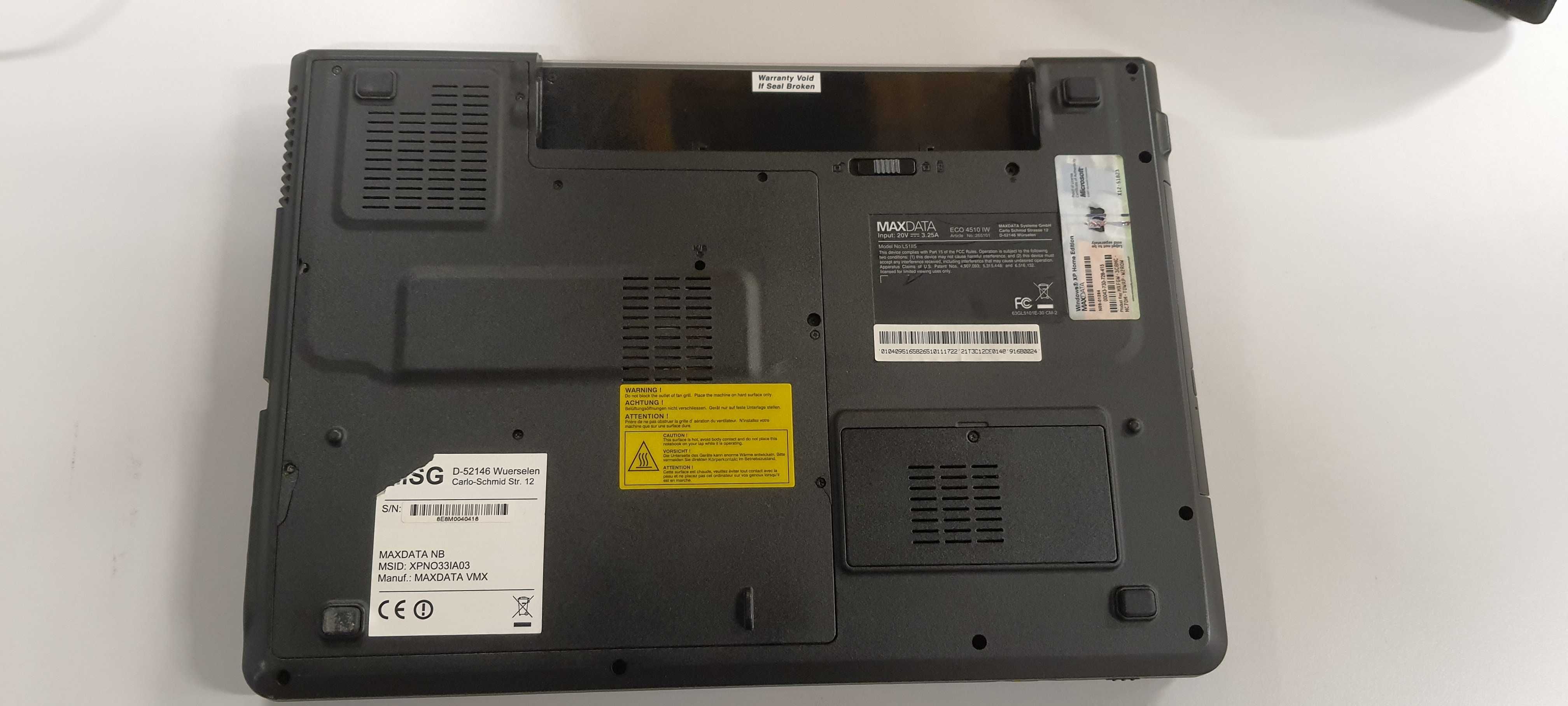 Laptop Maxdata bez baterii