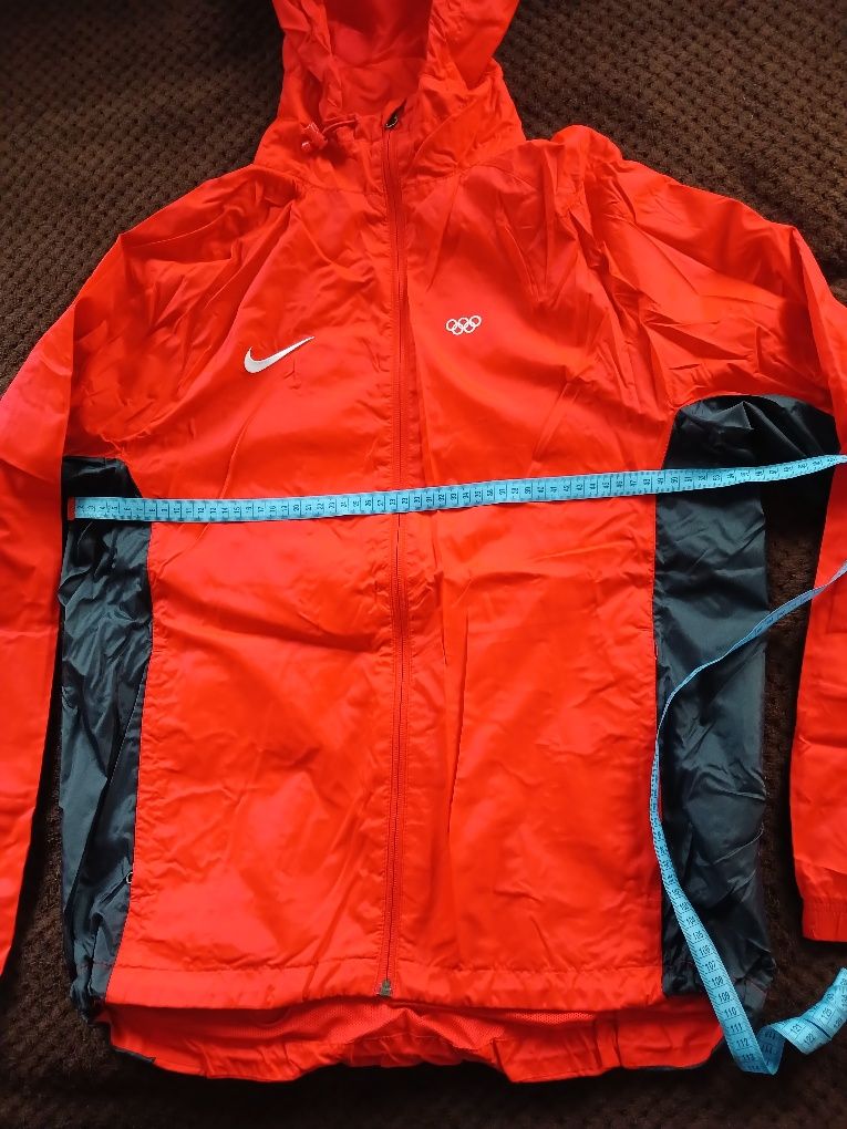 Куртка вітровка Nike чоловіча