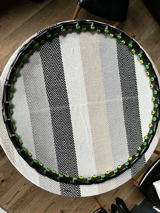 Wyszczuplające hula hop z magnetycznymi wypustkami