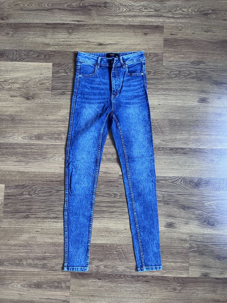 Джинси skinny. Reserved. Bershka. Ціна за все.