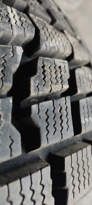 2szt 235 65r17 104Q Dunlop Grandtrek SJ6 w idealnym stanie