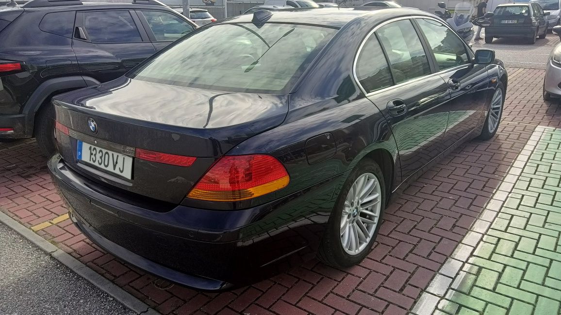 BMW  730d    e65
