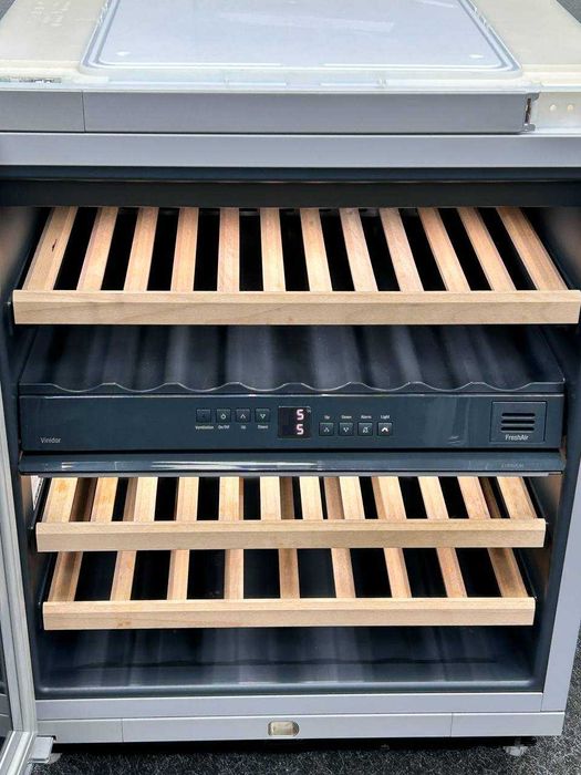 Шафа для вина Liebherr UWTes 1672