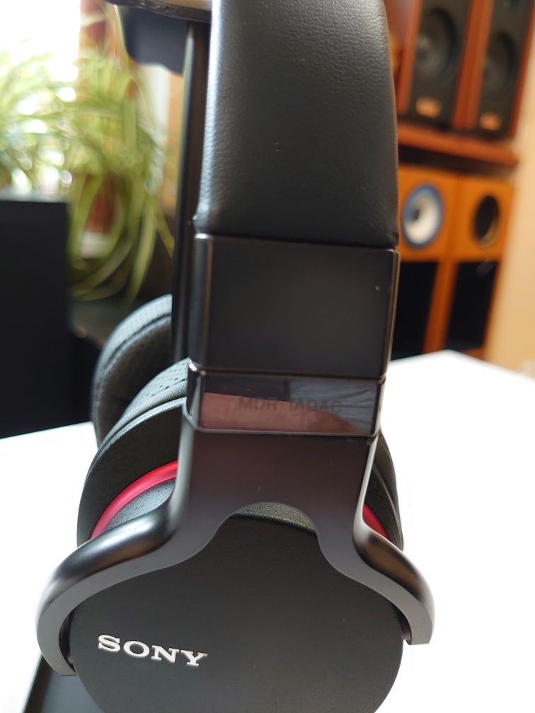 Наушники Sony MDR-1ADAC.  Новые,без коробки