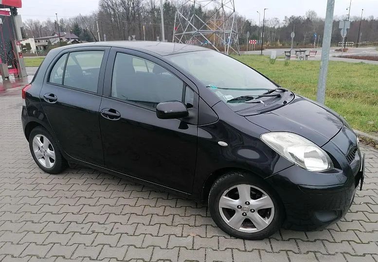 Toyota Yaris Toyota Yaris 2  74KW  1329cm  5-drzwiowa