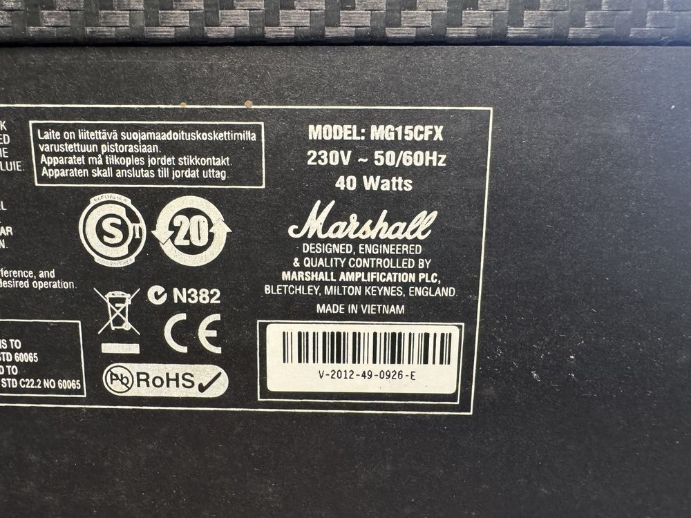 Wzmacniacz Gitarowy Marshall MG15CFX