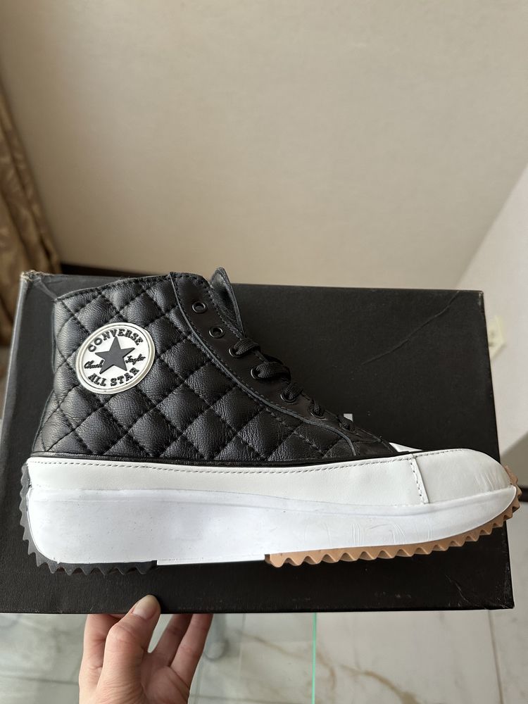 Продам Convers женские ботинки кожа