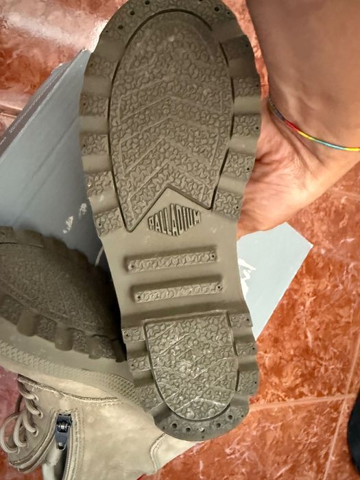 Botas palladium novas n34