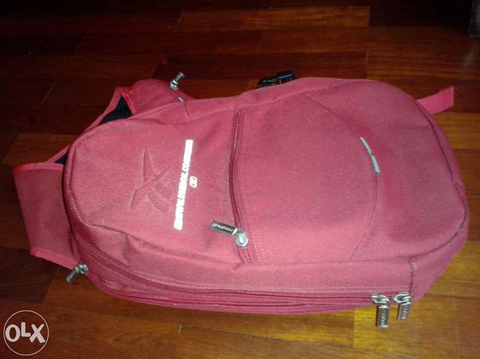 Vendo mochila reebok original