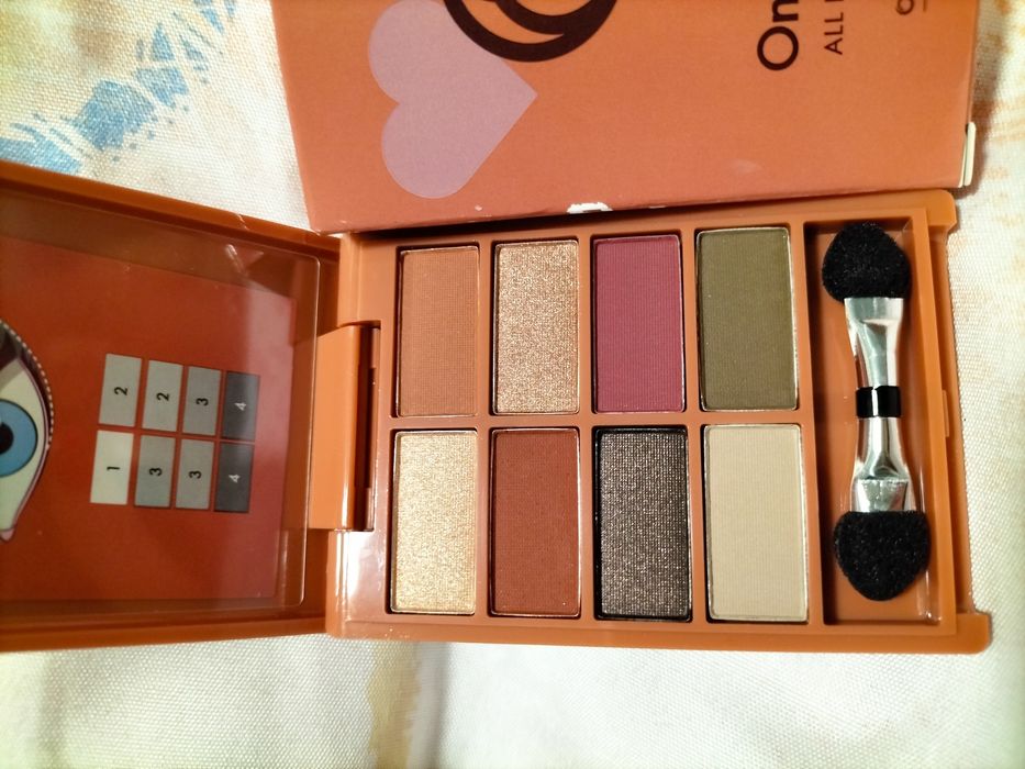 Cienie do powiek paletka 8 szt.,Oriflame