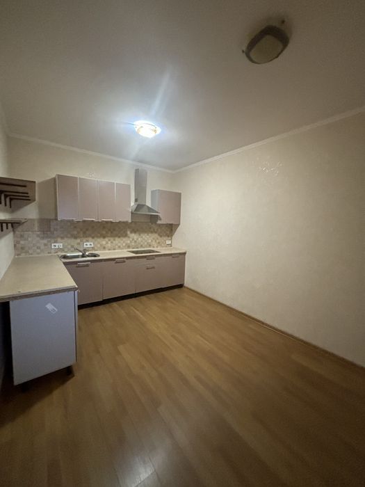 Саперно слободская 22 ,Голосеевский р-н