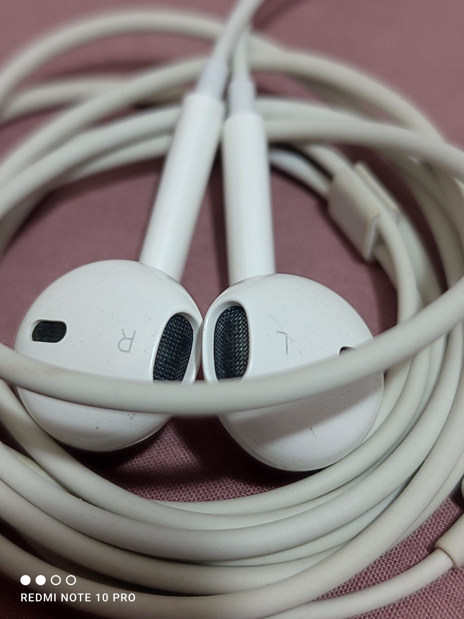 Sprzedam słuchawki przewodowe Apple