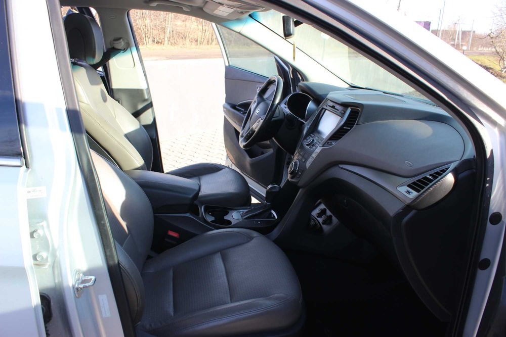 Продам Hyundai Santa Fe Premium 2013