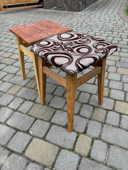 Табуретки, Стільці