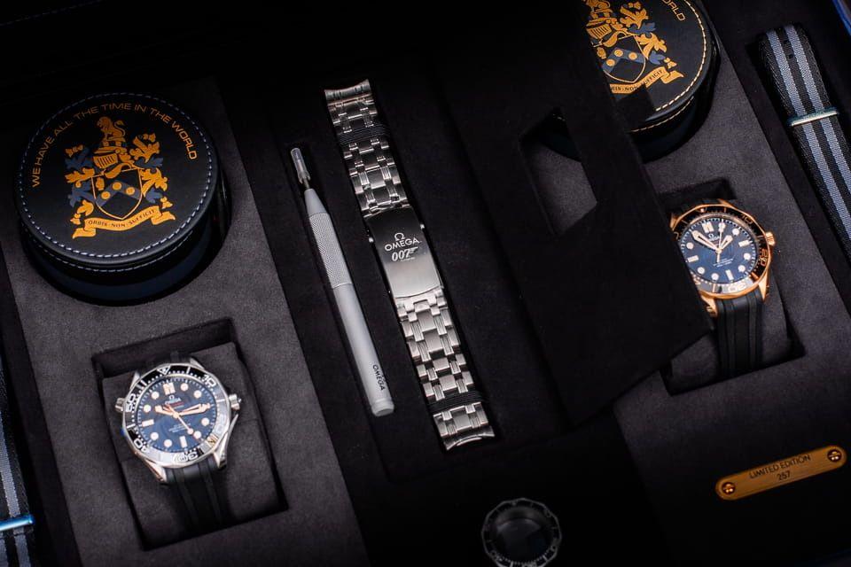 Set x 2 - Omega Seamaster James Bond 007