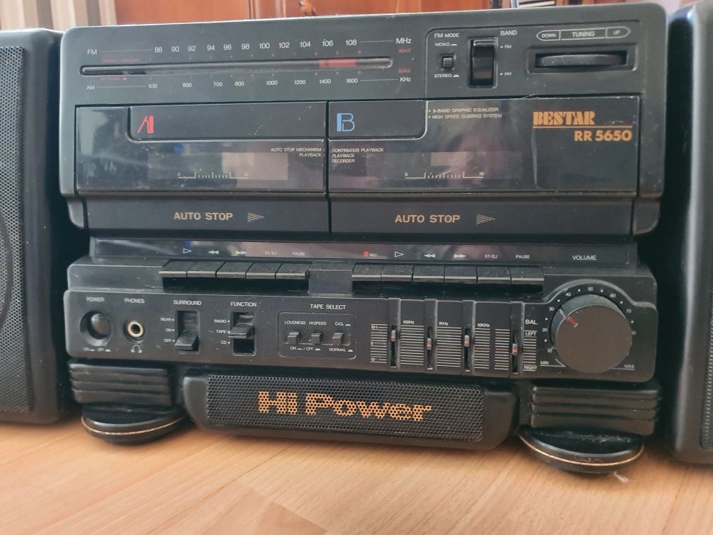 Radiogramofon Bestar RR 5650.