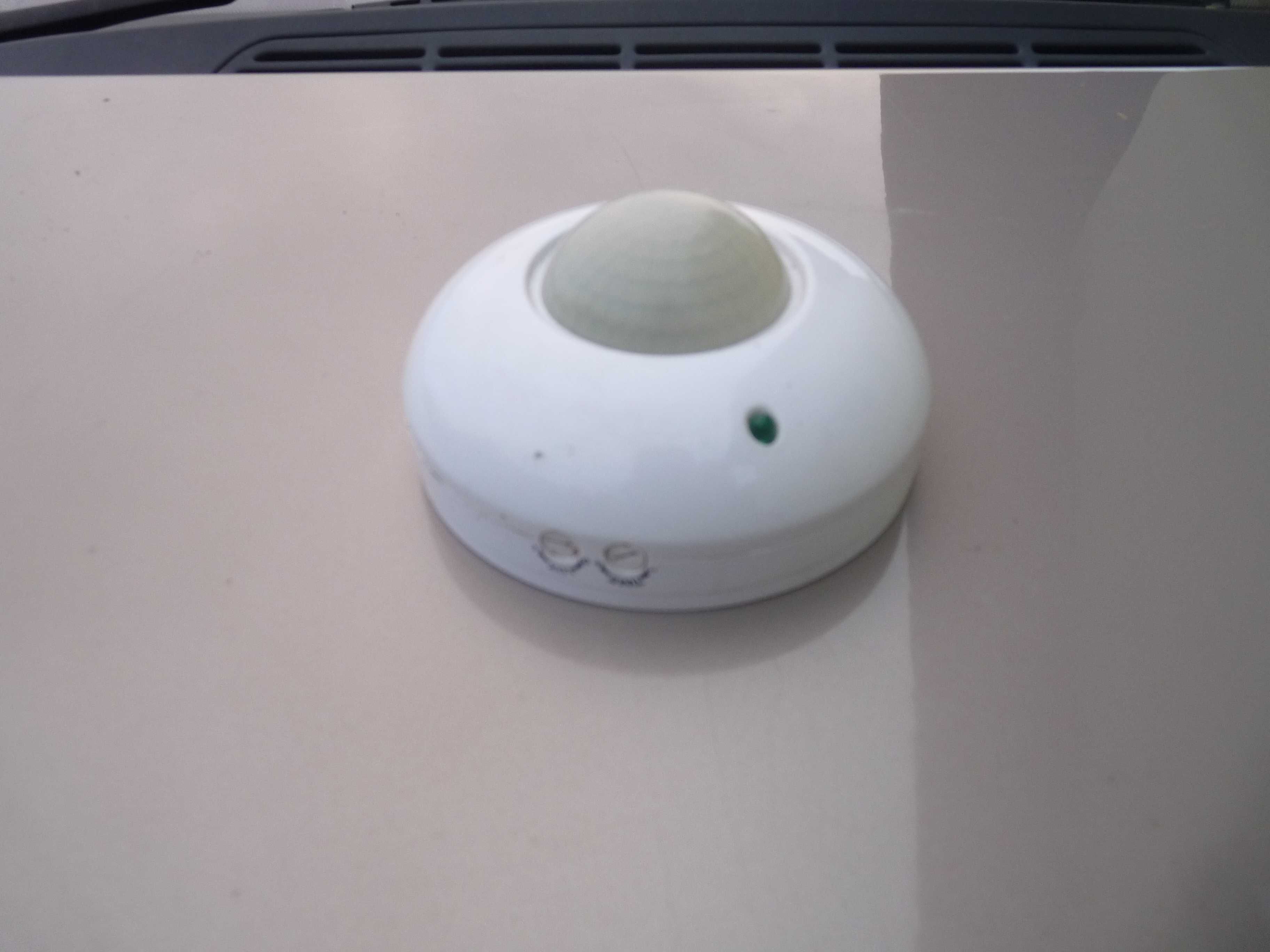 czujnik ruchu do lamp