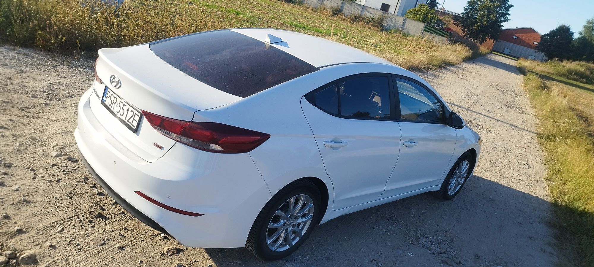 Hyundai Elantra 6 Active skóry/automat Zamiana