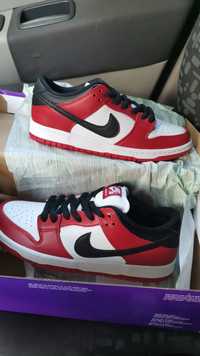 Nike Dunk Low SB Chicago - 40