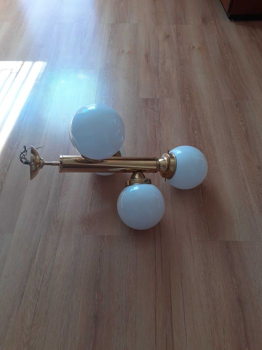 Lampa sufitowa 4 klosze