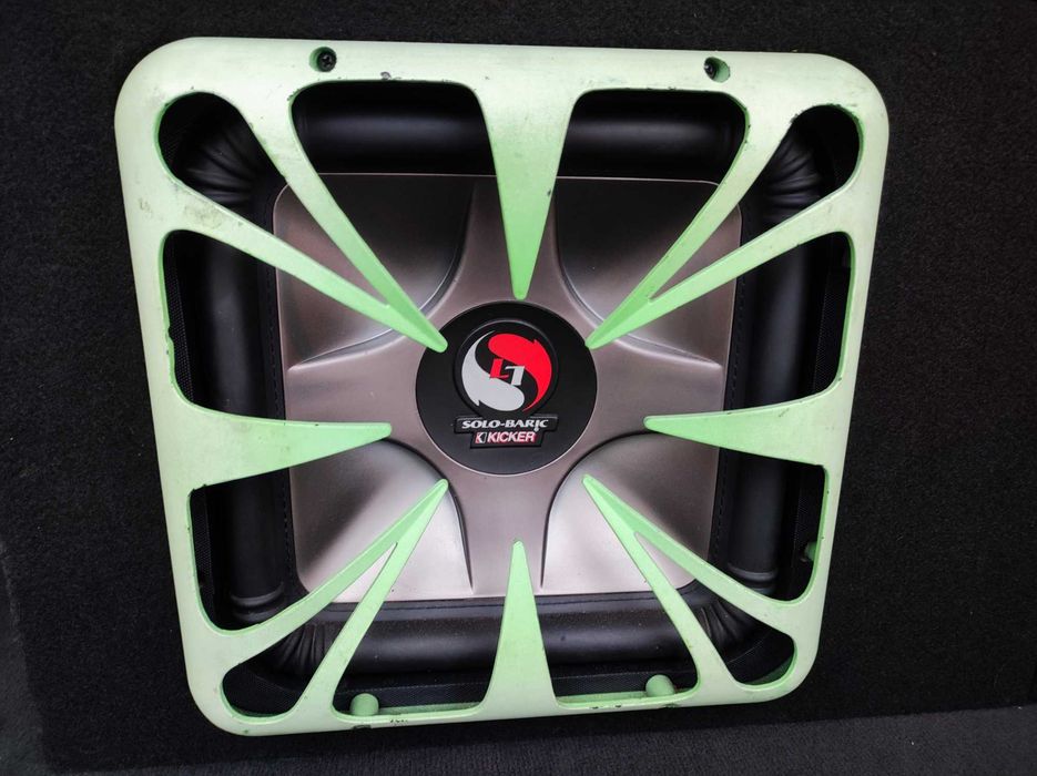 Subwoofer i wzmacniacz Kicker car audio