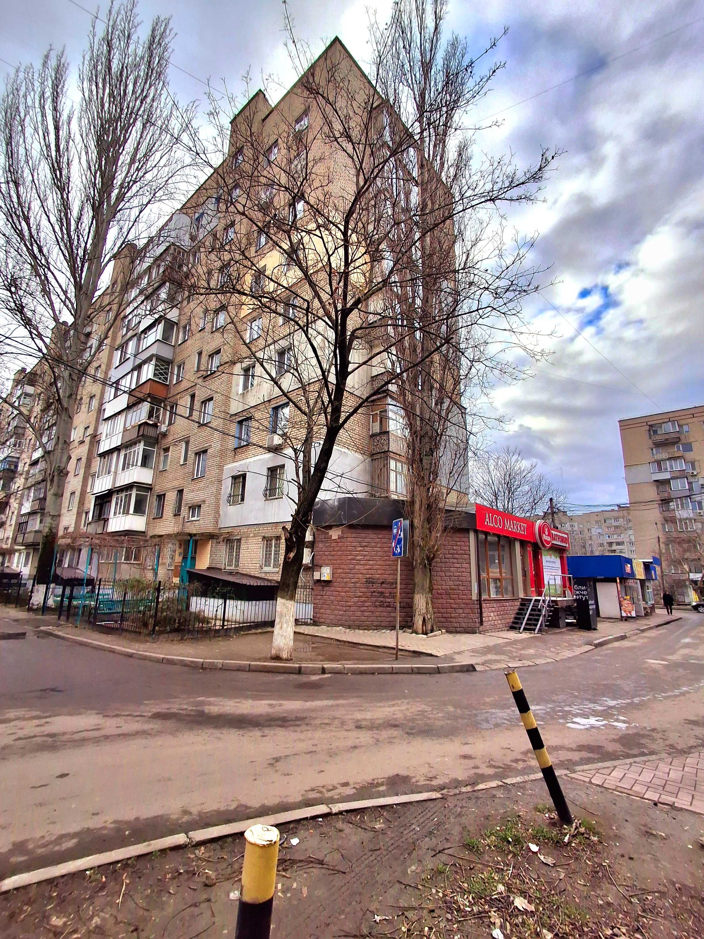 У продажу 3 к. квартира, вул. 3я Слобідська 56. Центр