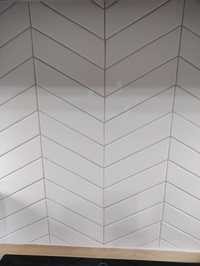 Płytka ścienna Chevron white matt 18,6 x 5,2