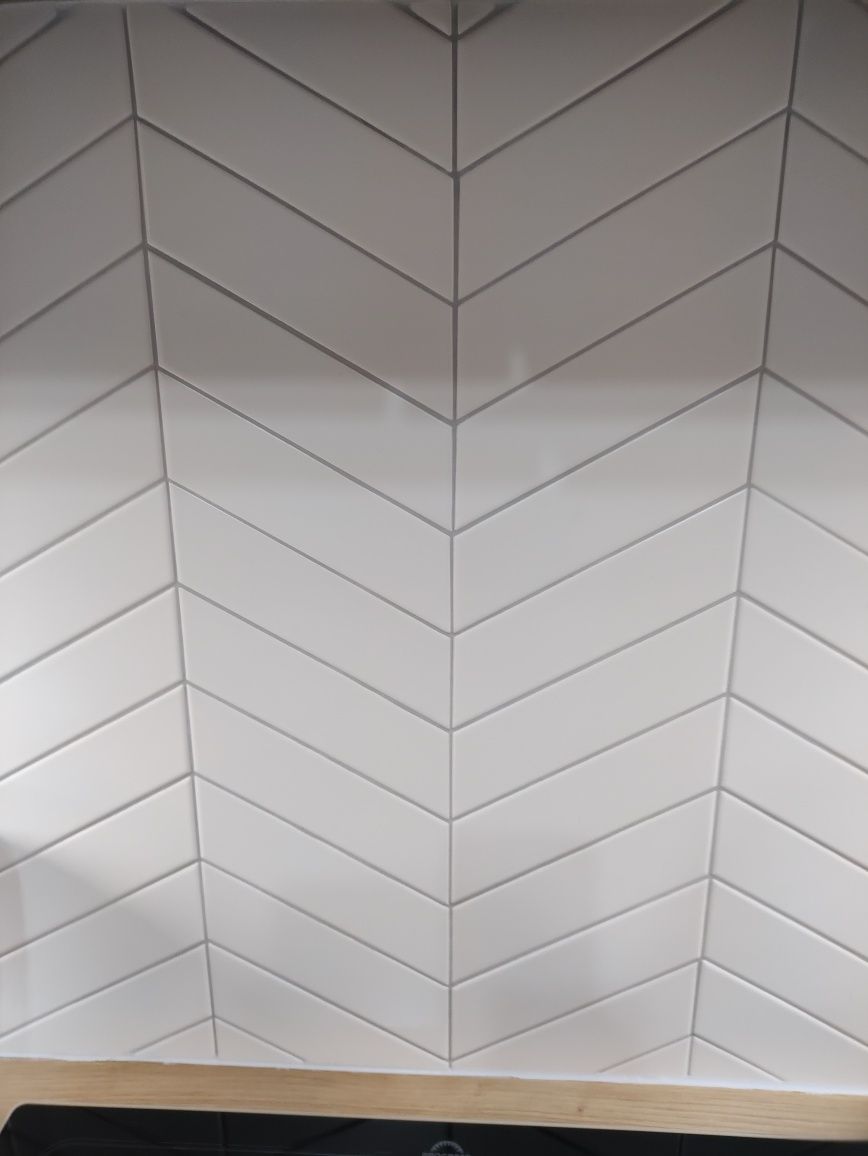 Płytka ścienna Chevron white matt 18,6 x 5,2